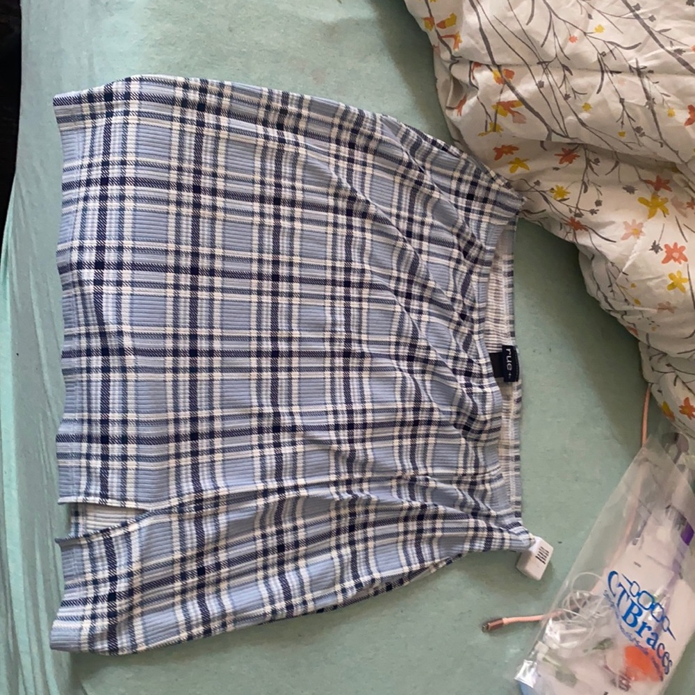 Skirt from rue plus! Size 1x not even worn once. I only took the tag off.